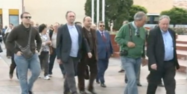 Cât de jenant! 38 de ambasadori, puşi degeaba pe drumuri până la Târgu Jiu